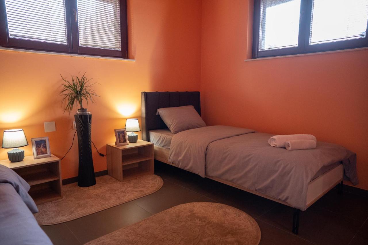 Bogo Apartment Бітола Екстер'єр фото