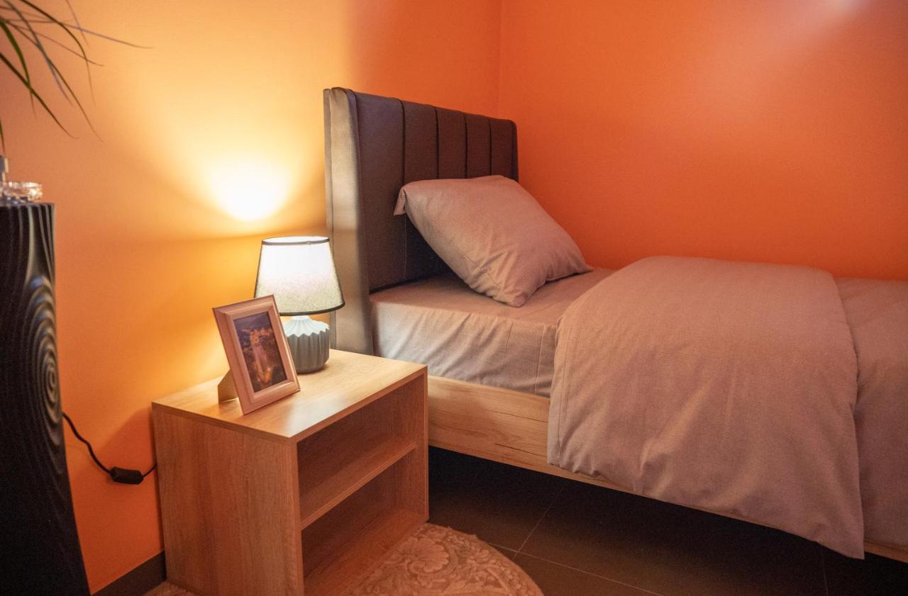 Bogo Apartment Бітола Екстер'єр фото